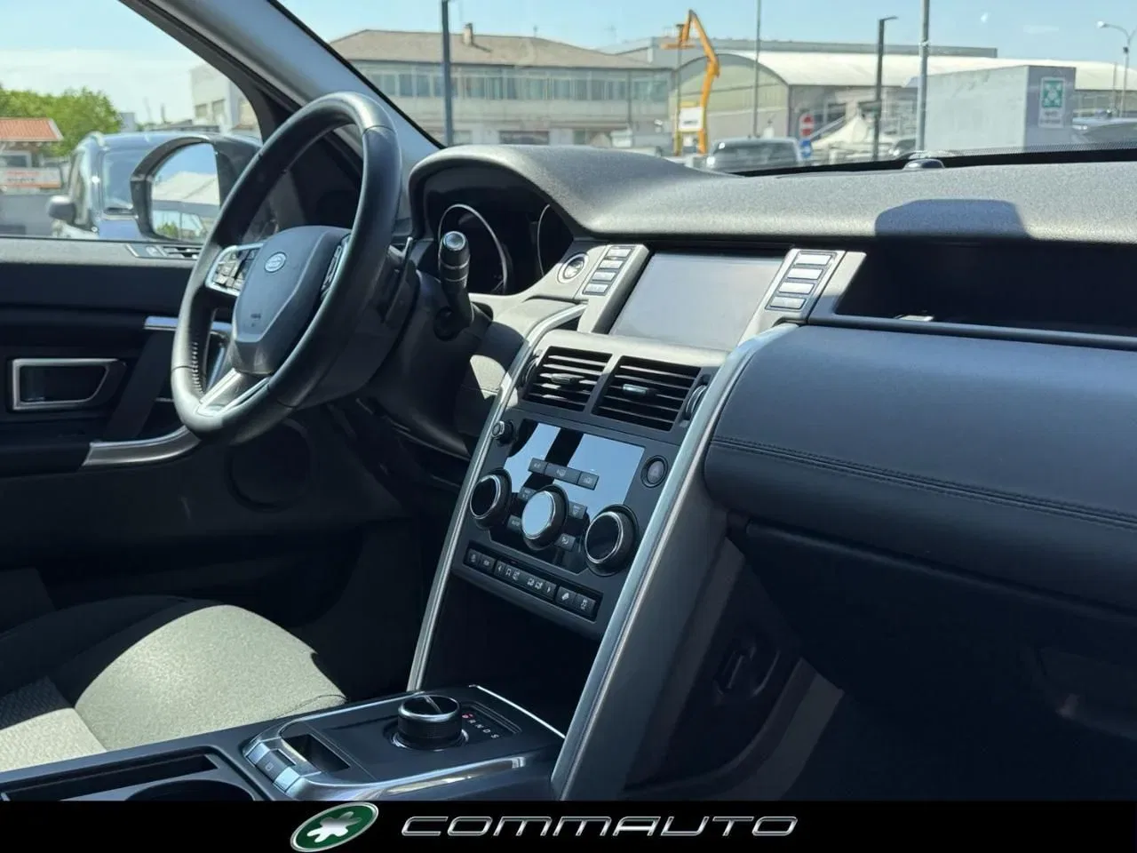 Land Rover Discovery Sport 2.0 TD4 150 CV SE foto 27