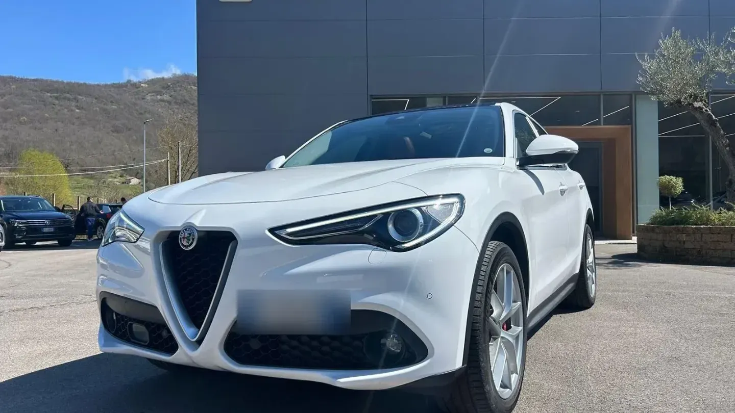 Alfa Romeo Stelvio 2.2 T.diesel 210 CV AT8 Q4 Super