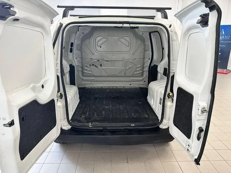 Fiat Fiorino 1.3 MJT 80CV Cargo SX foto 7