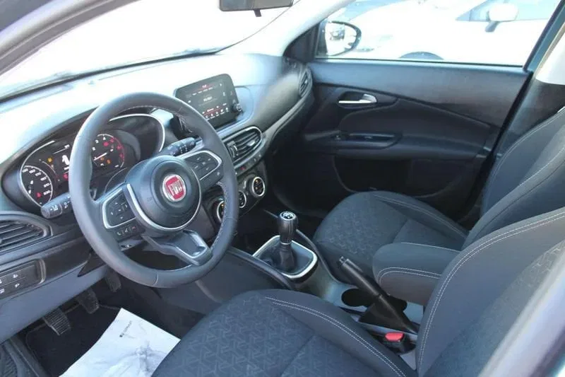 Fiat Tipo 1.3 Mjt S&S 5 porte Cross foto 7