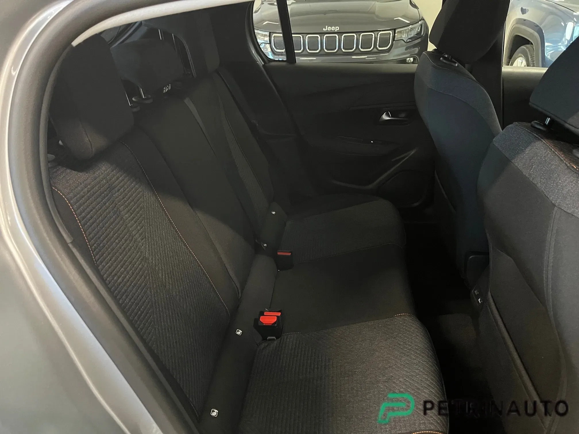 Peugeot 208 1.2 Business s&s 100cv KM0 Nazionale foto 14