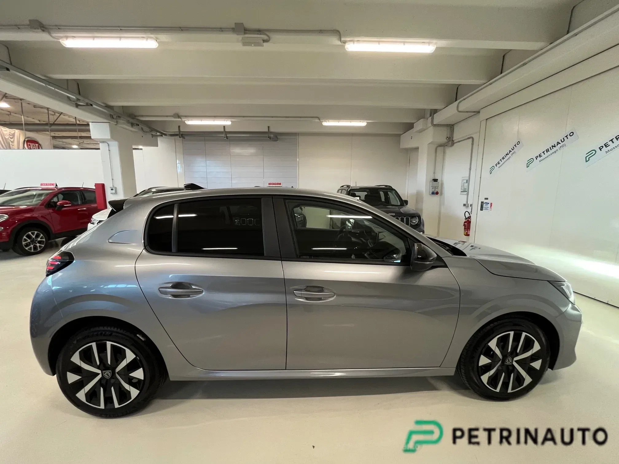 Peugeot 208 1.2 Business s&s 100cv KM0 Nazionale foto 4