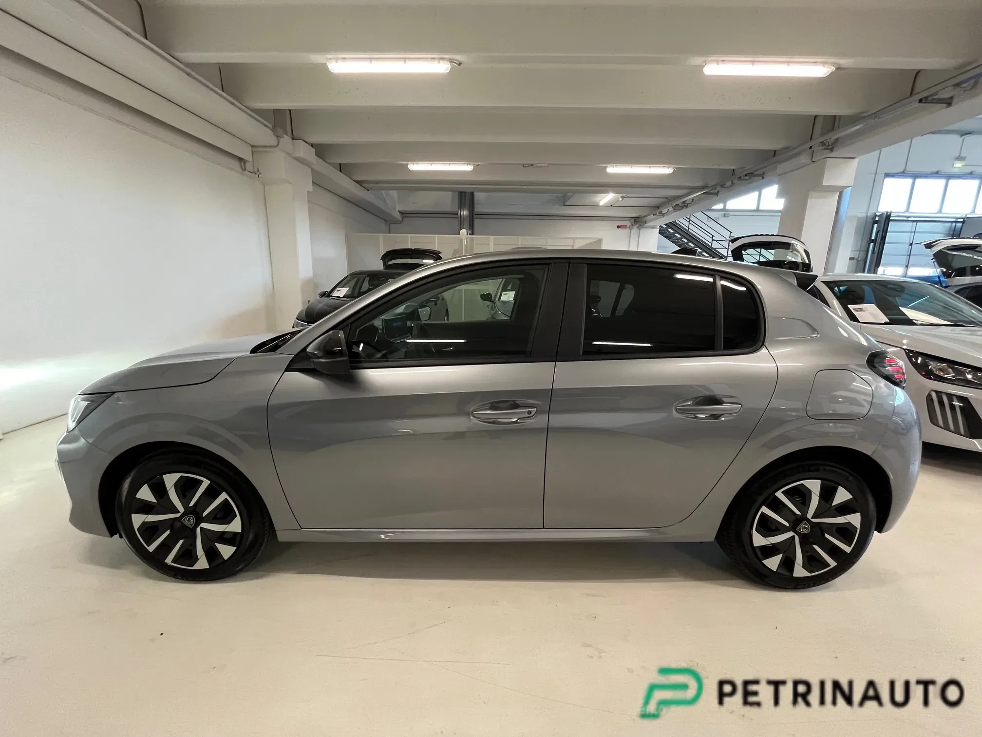 Peugeot 208 1.2 Business s&s 100cv KM0 Nazionale foto 5