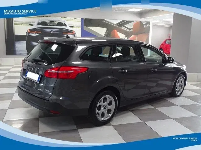 FORD Focus Station Wagon 1.5 TDCI 120cv Plus EU6B foto 2