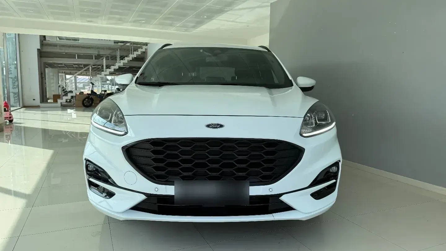 Ford Kuga 2.0 EcoBlue 120 CV aut. 2WD ST-Line