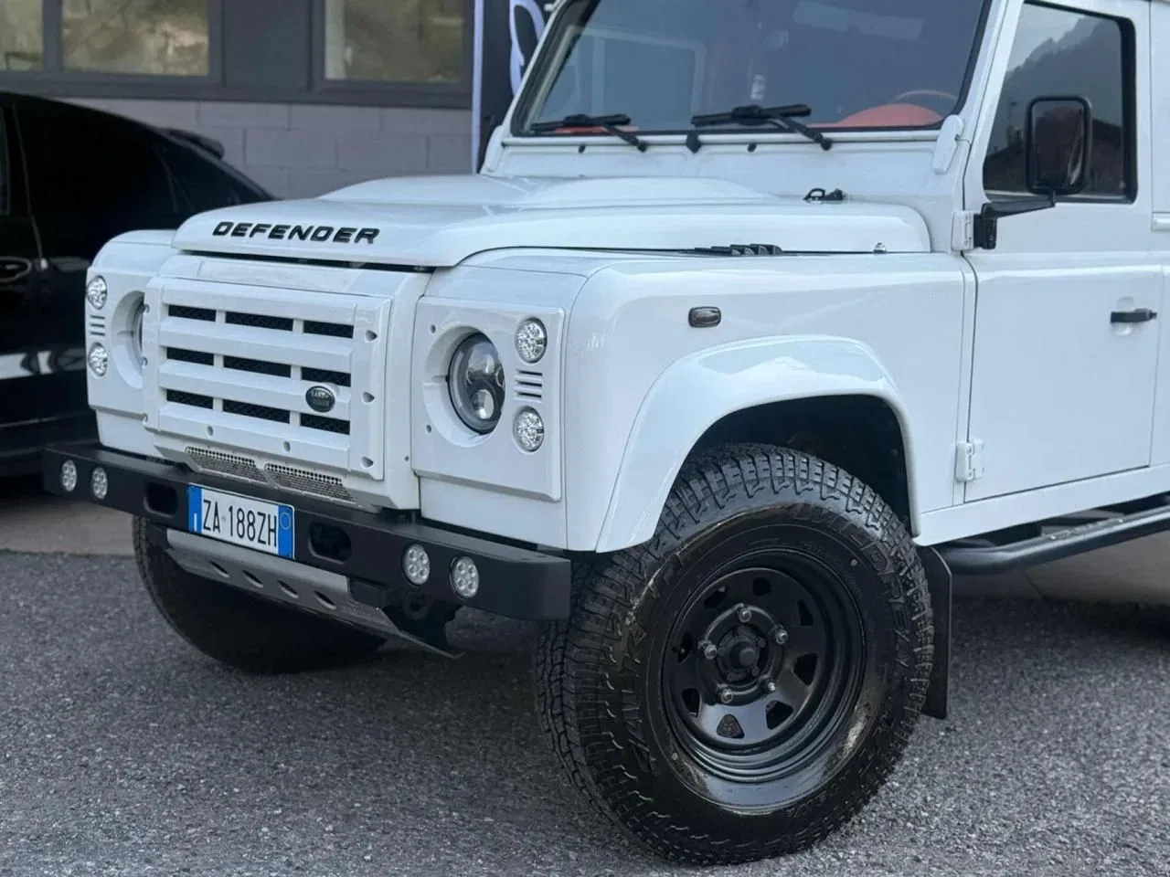 Land Rover Defender 2.2 TD4 Hard Top N1 foto 2