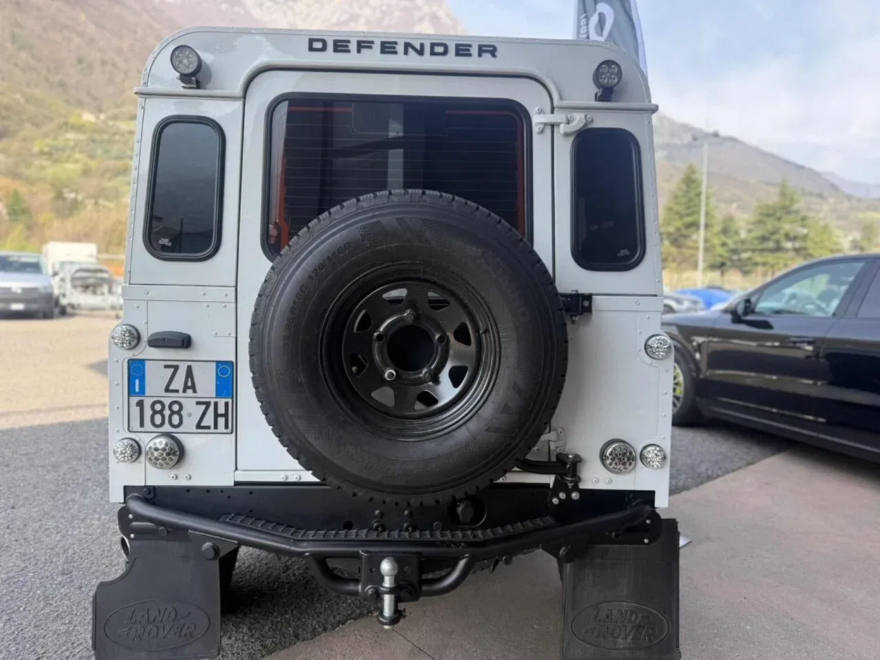 Land Rover Defender 2.2 TD4 Hard Top N1 foto 7