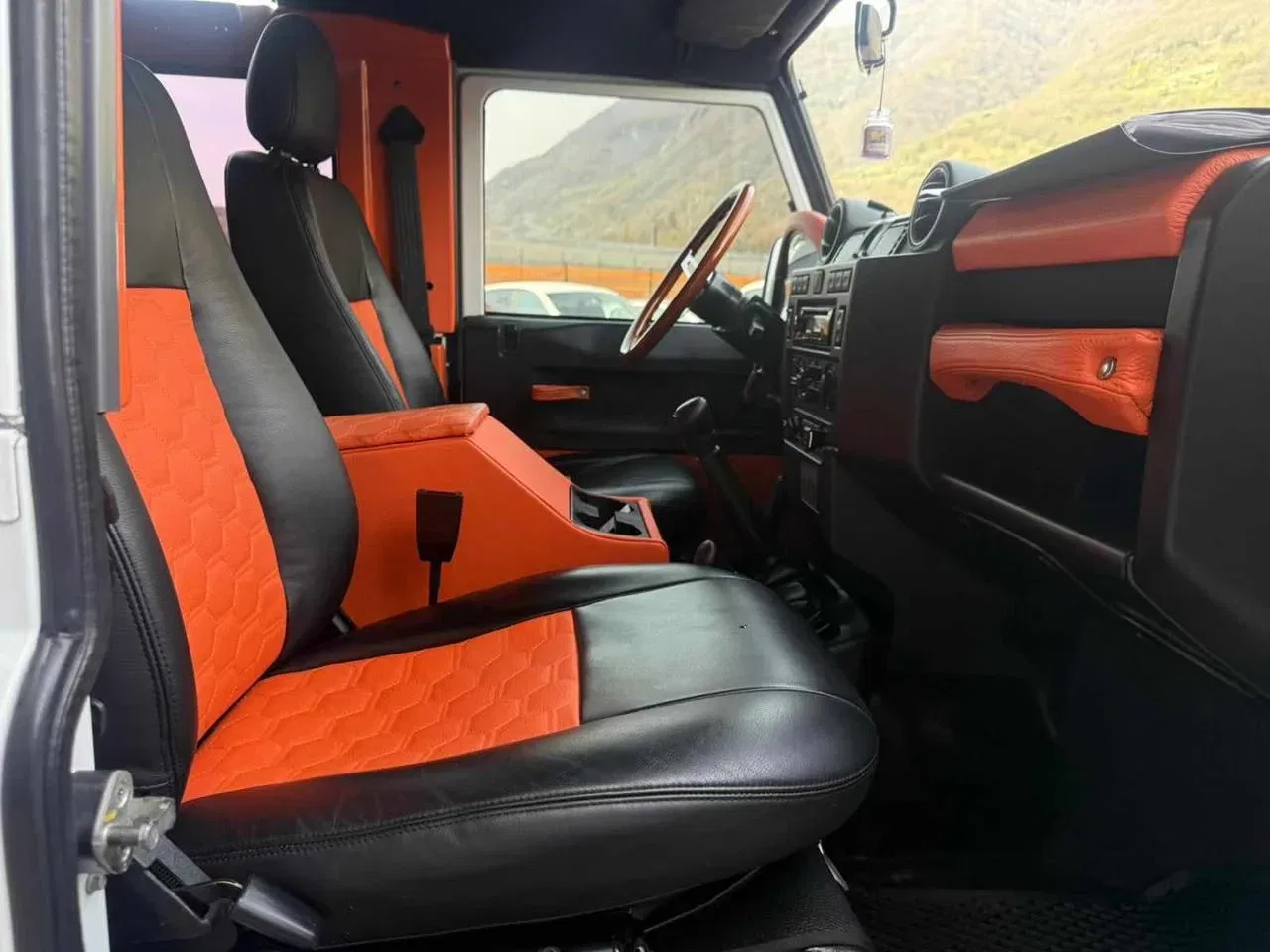 Land Rover Defender 2.2 TD4 Hard Top N1 foto 13