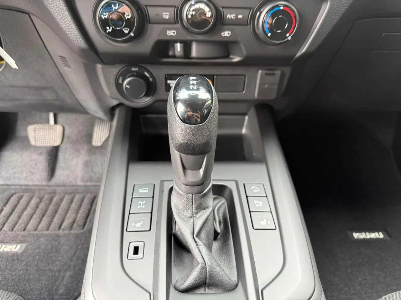 Isuzu D-Max Crew D-Max 1.9 crew N60BB+ 4x4 auto foto 16