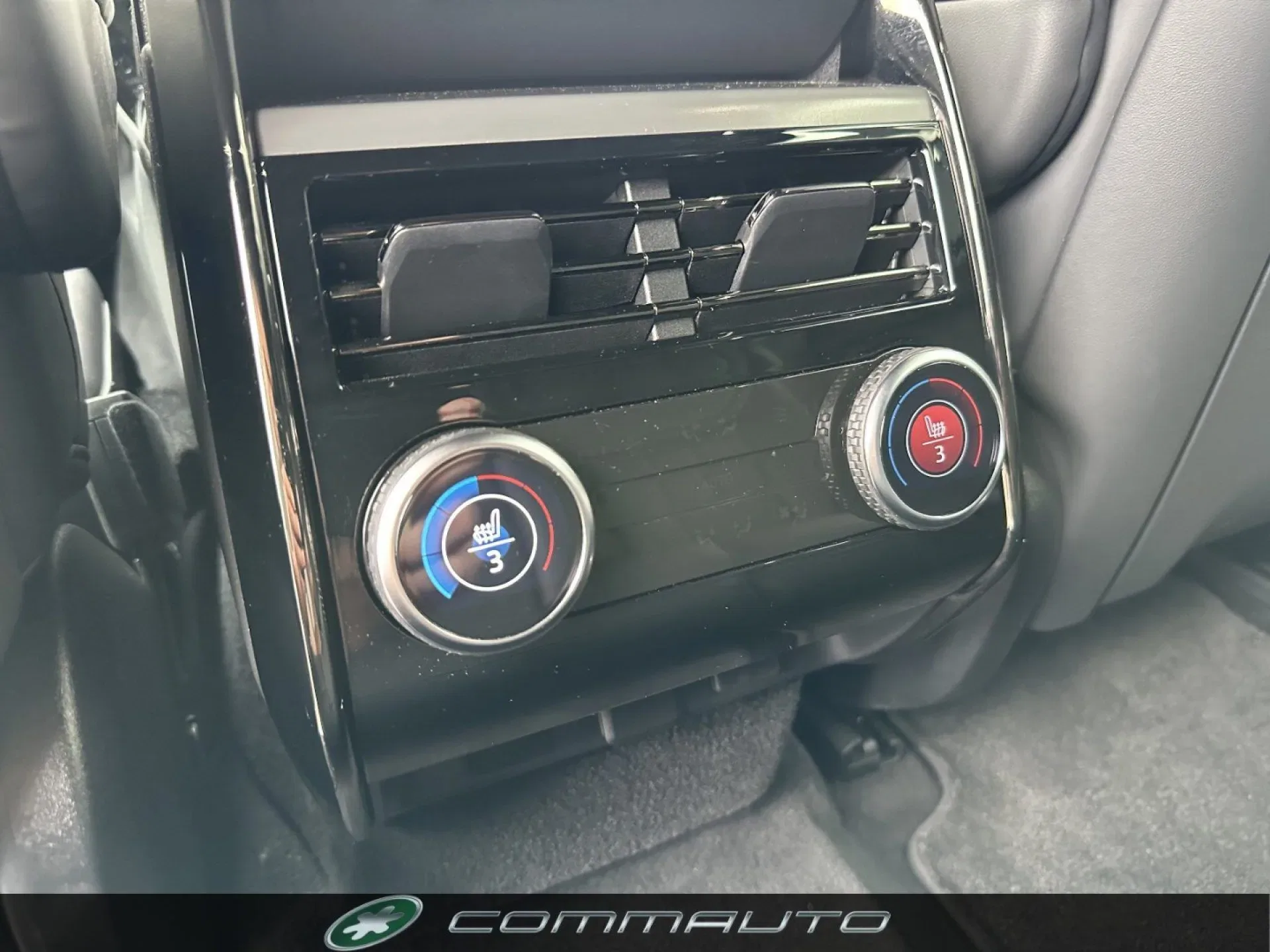 Land Rover Range Rover Sport 3.0D l6 300 CV Dynamic HSE foto 16