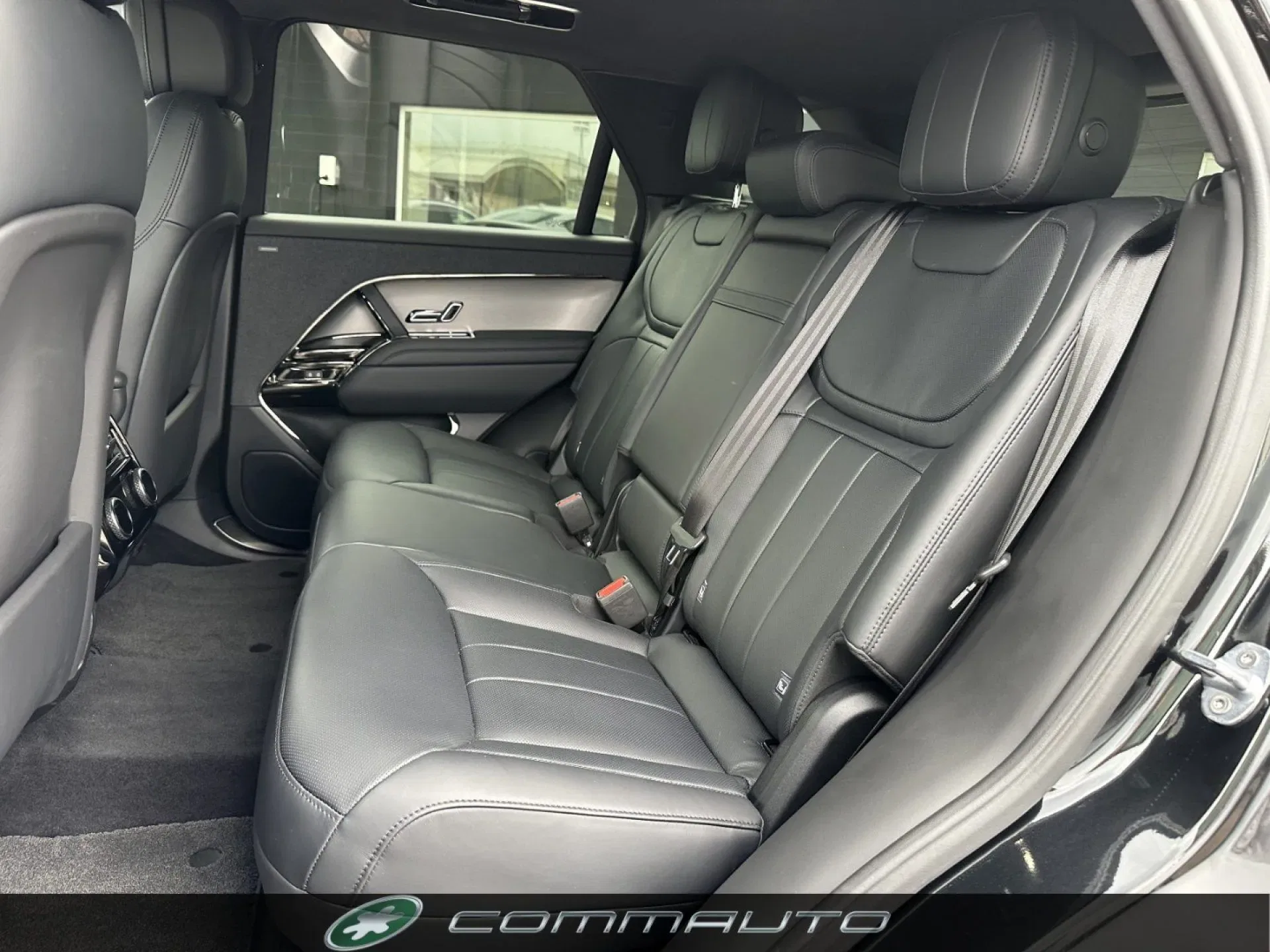 Land Rover Range Rover Sport 3.0D l6 300 CV Dynamic HSE foto 15
