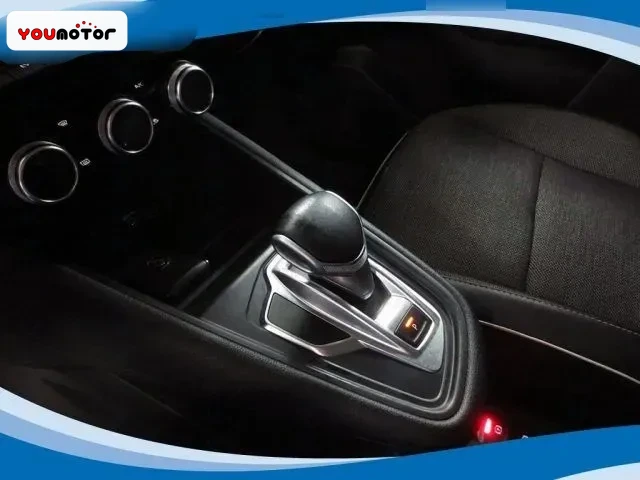 RENAULT Captur 1.6 eTech PHEV 160cv Intens AUT EU6 foto 8