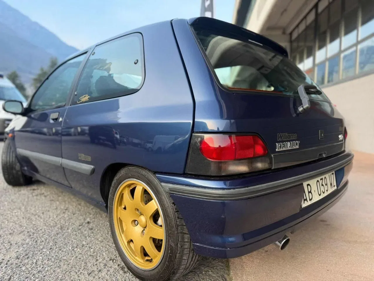 Renault Clio 2.0i 16V cat Williams foto 6