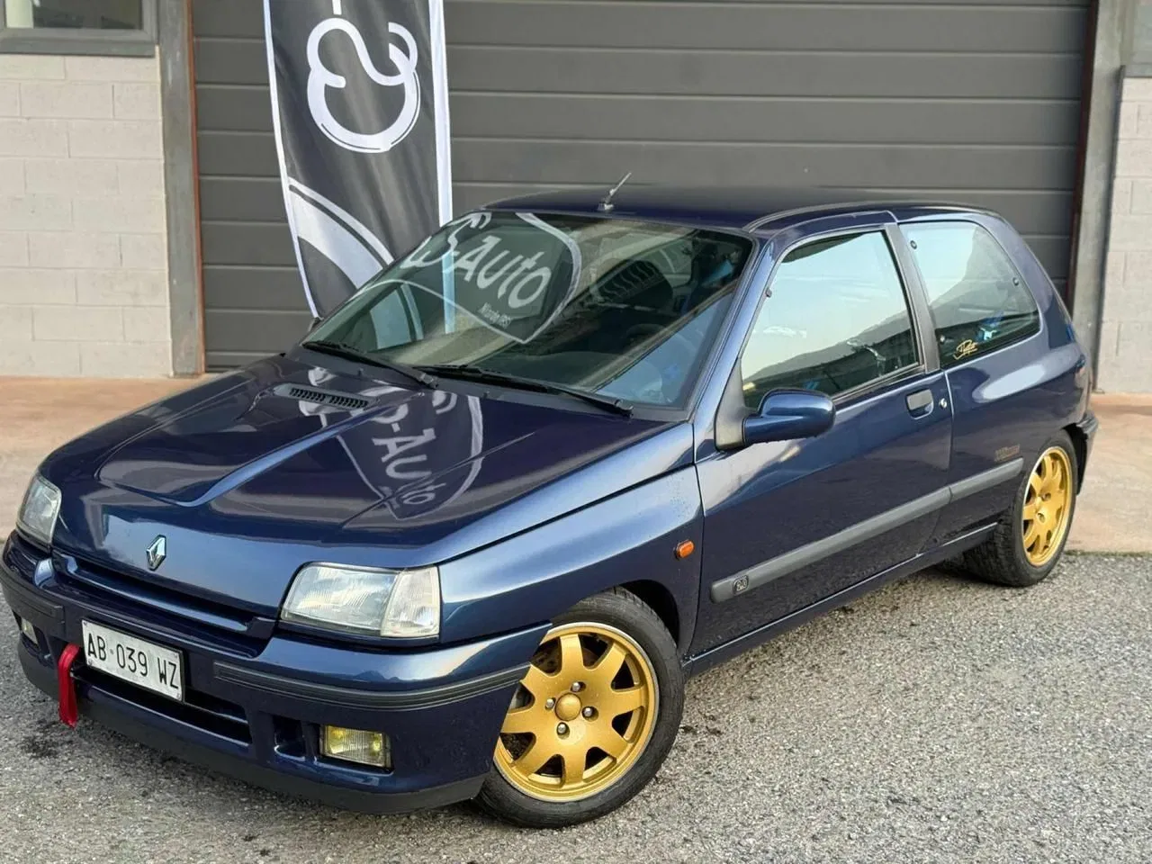 Renault Clio 2.0i 16V cat Williams foto 2
