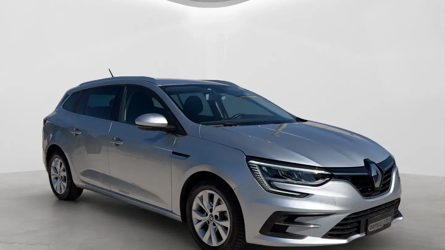 Renault Mégane Sporter Blue dCi 115CV EDC Bus.