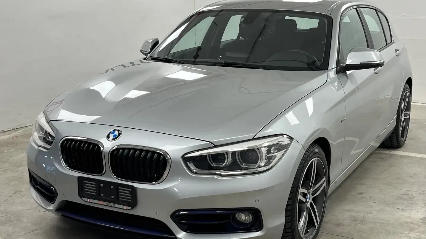BMW 118D SPORT 5 PORTE SEDILI SPORTIVI EURO6