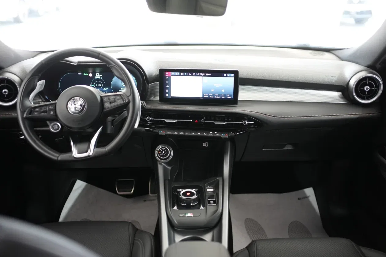 Alfa Romeo Tonale 1.5 160 CV MHEV TCT7 Veloce foto 11