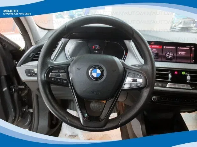 BMW 116 d 5 Porte Business Advantage AUT EU6 foto 4