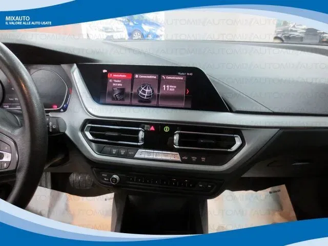 BMW 116 d 5 Porte Business Advantage AUT EU6 foto 6
