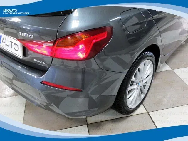 BMW 116 d 5 Porte Business Advantage AUT EU6 foto 15