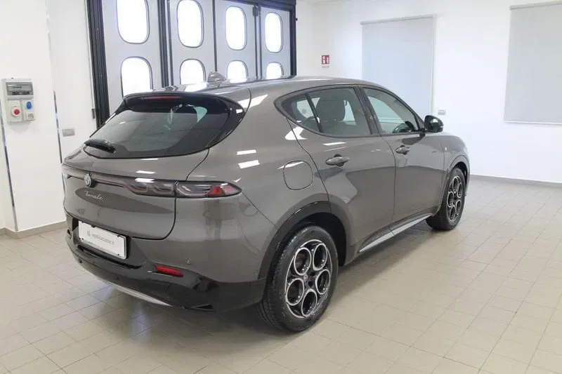 Alfa Romeo Tonale 1.6 diesel 130 CV TCT6 Ti foto 4