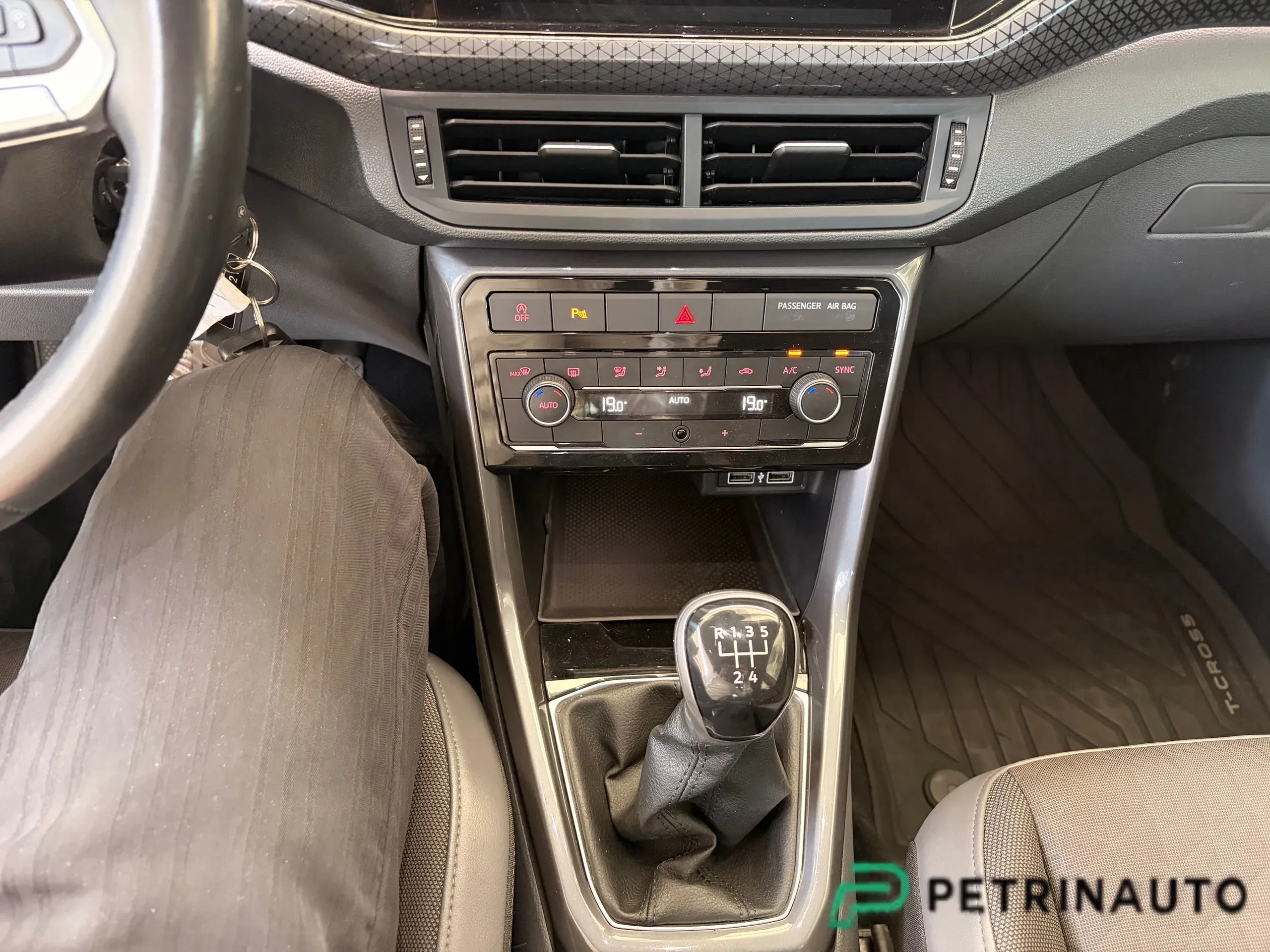 Volkswagen T-Cross 1.6 tdi Advanced 95cv foto 19