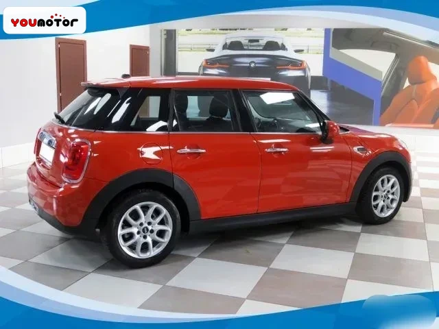 MINI One 1.5 100 CV 5 Porte EU6 foto 2