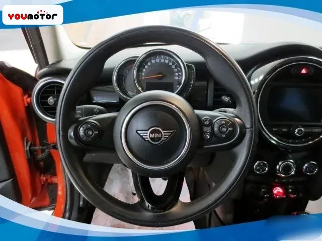 MINI One 1.5 100 CV 5 Porte EU6 foto 4