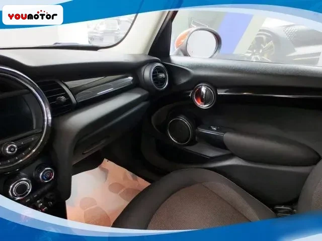 MINI One 1.5 100 CV 5 Porte EU6 foto 10