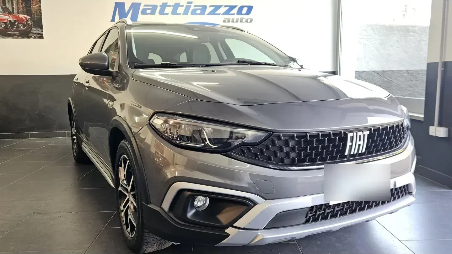 Fiat Tipo 1.5 Hybrid DCT SW Cross
