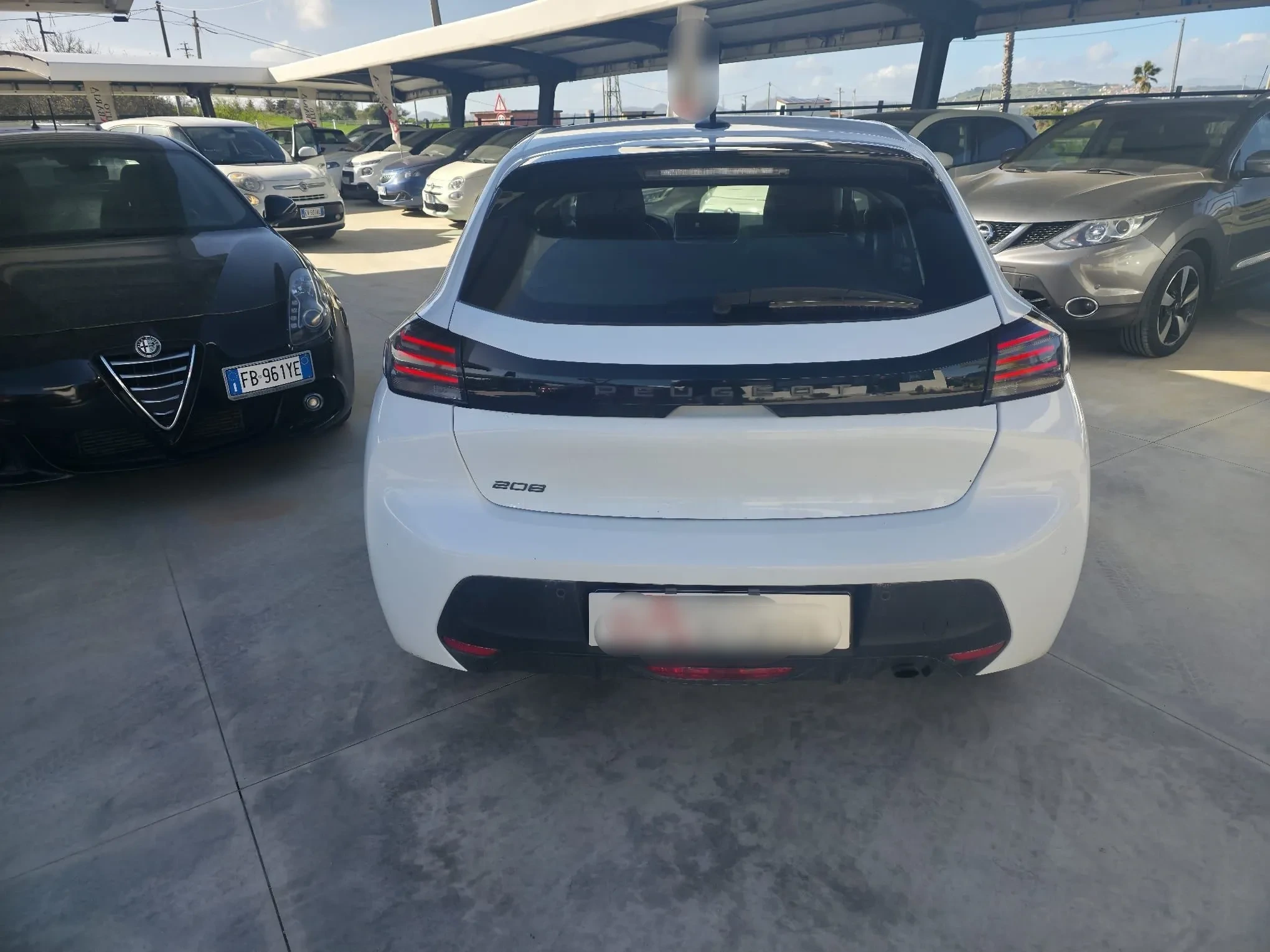 PEUGEUT 208 1,2 BENZINA foto 4