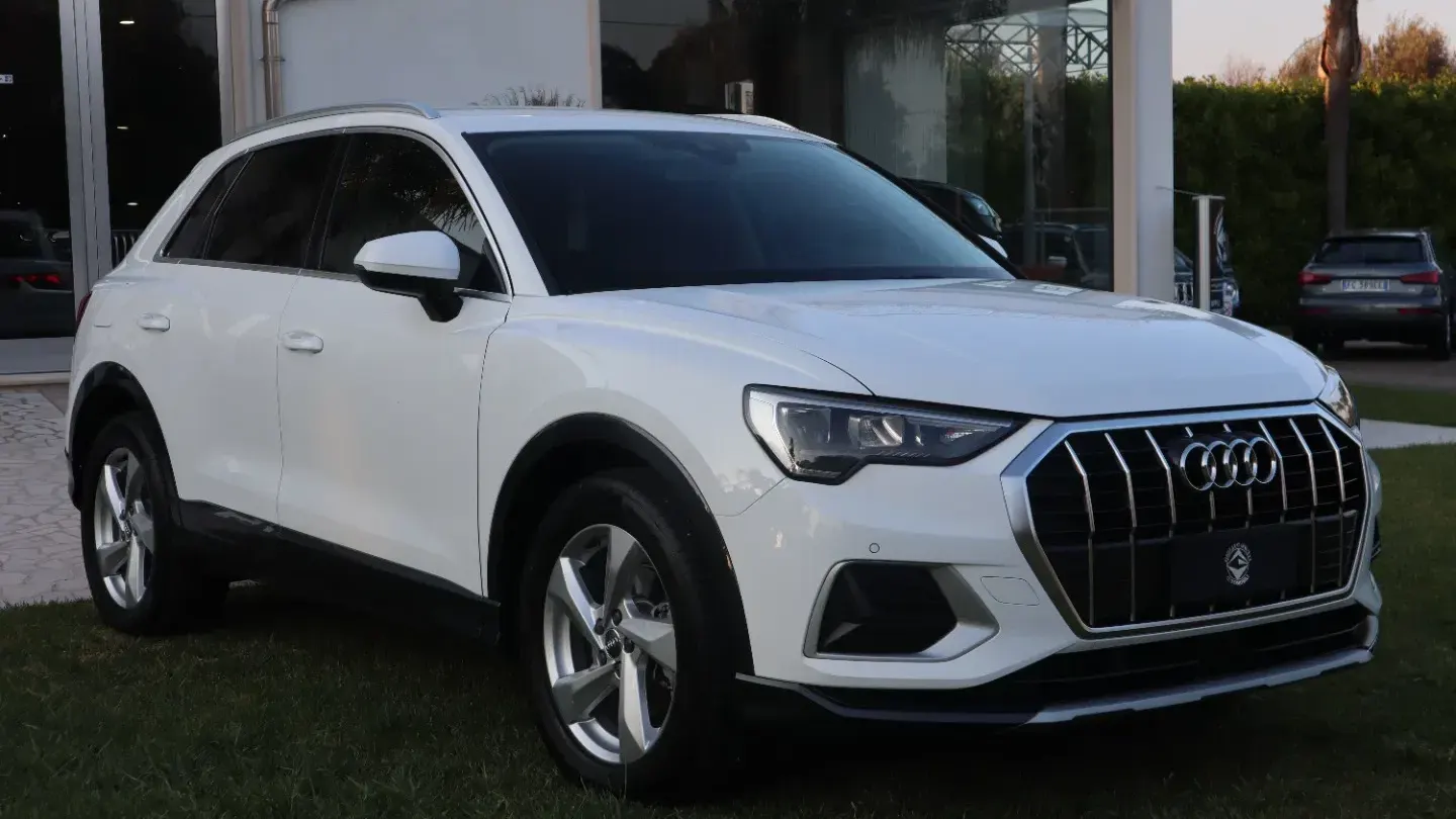 Audi Q3 35 TDI S tronic Business Advanced