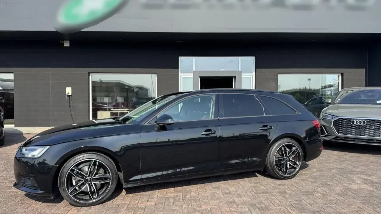 Audi A4 Avant 2.0 TDI 150 CV S tronic Design