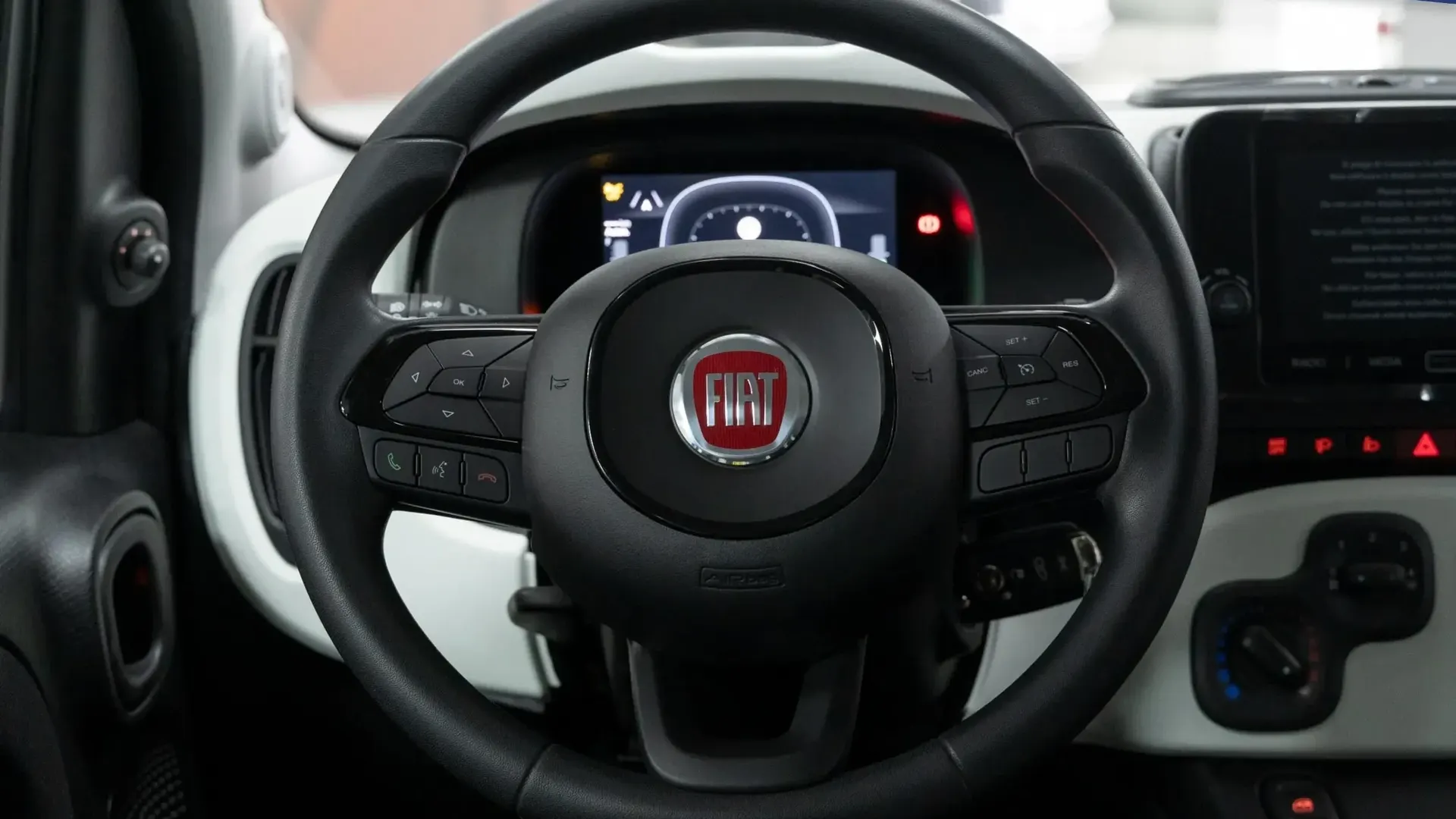 Fiat Panda Pandina Cross 1.0 Firefly Hybrid S&S 70CV