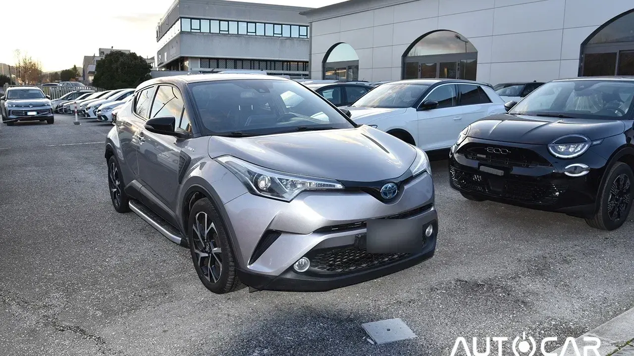 Toyota C-HR 1.8 Hybrid E-CVT Style