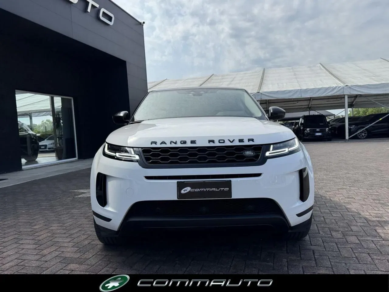 Land Rover Range Rover Evoque 2.0D I4 180 CV AWD Auto SE foto 2