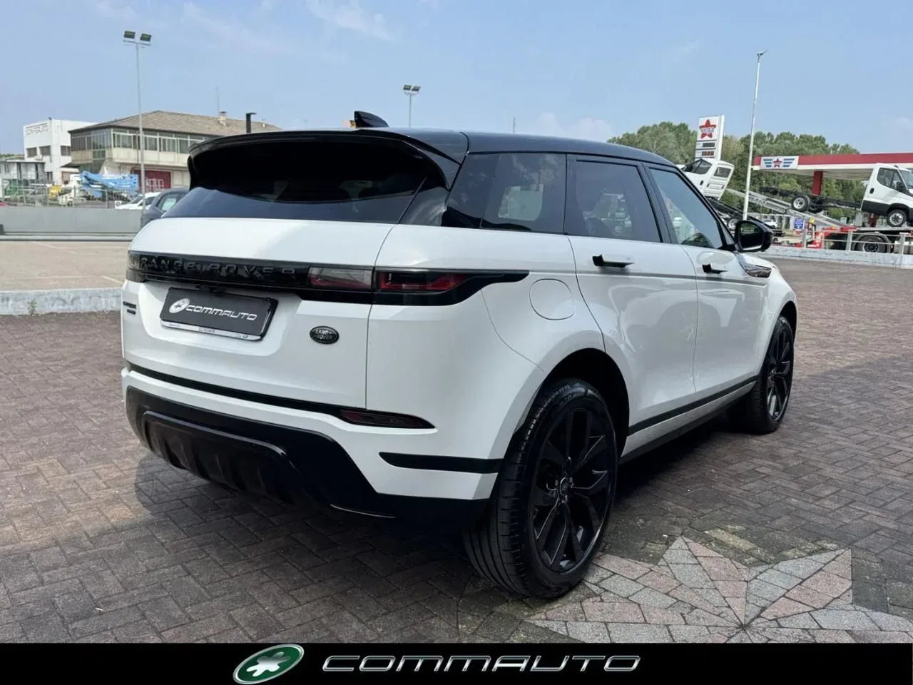 Land Rover Range Rover Evoque 2.0D I4 180 CV AWD Auto SE foto 4