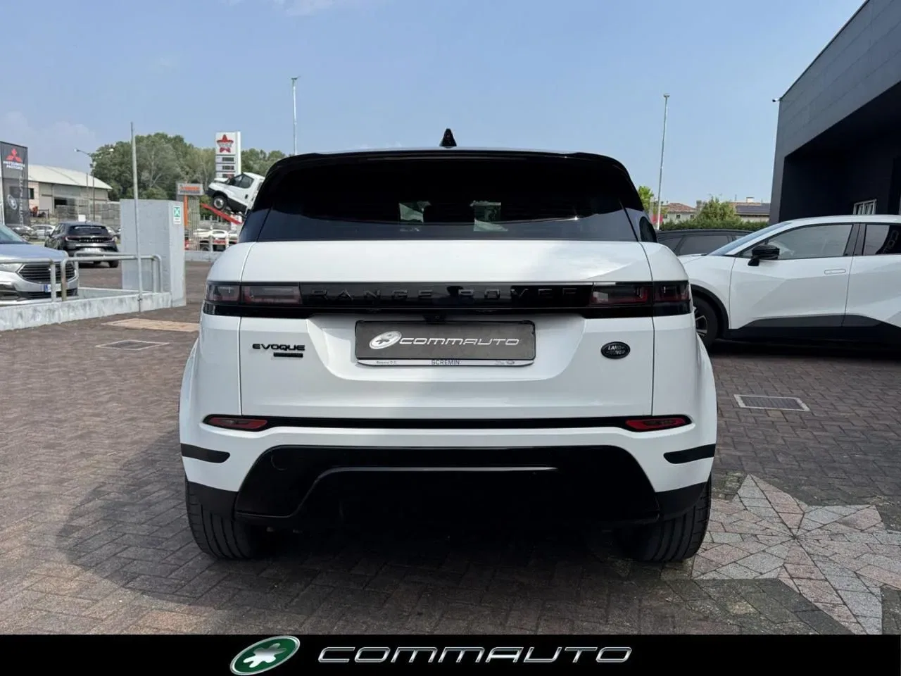 Land Rover Range Rover Evoque 2.0D I4 180 CV AWD Auto SE foto 5