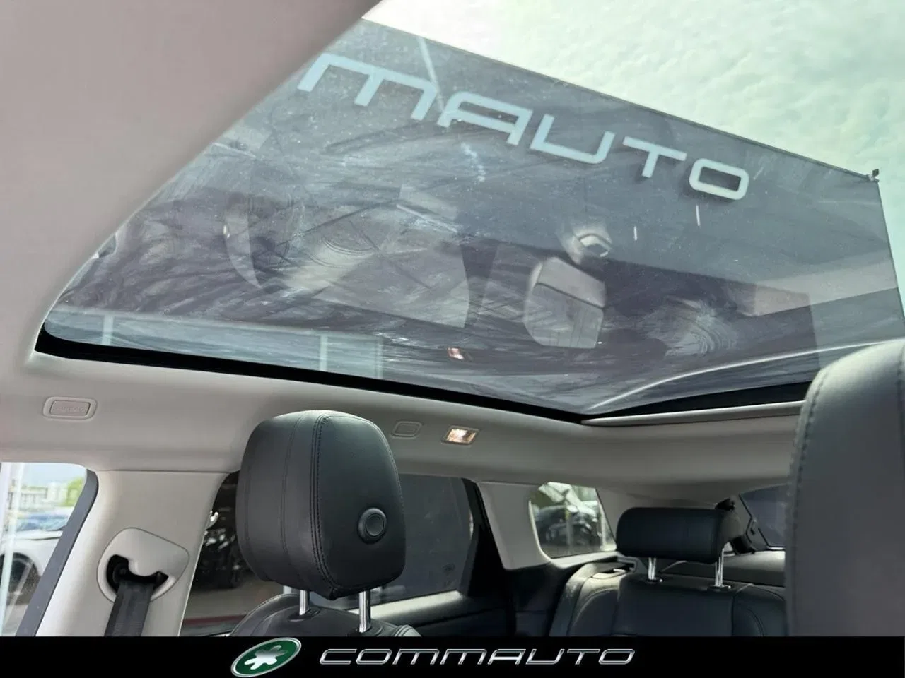 Land Rover Range Rover Evoque 2.0D I4 180 CV AWD Auto SE foto 24
