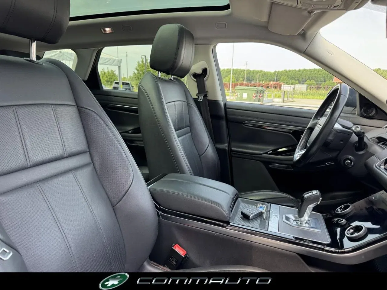 Land Rover Range Rover Evoque 2.0D I4 180 CV AWD Auto SE foto 27