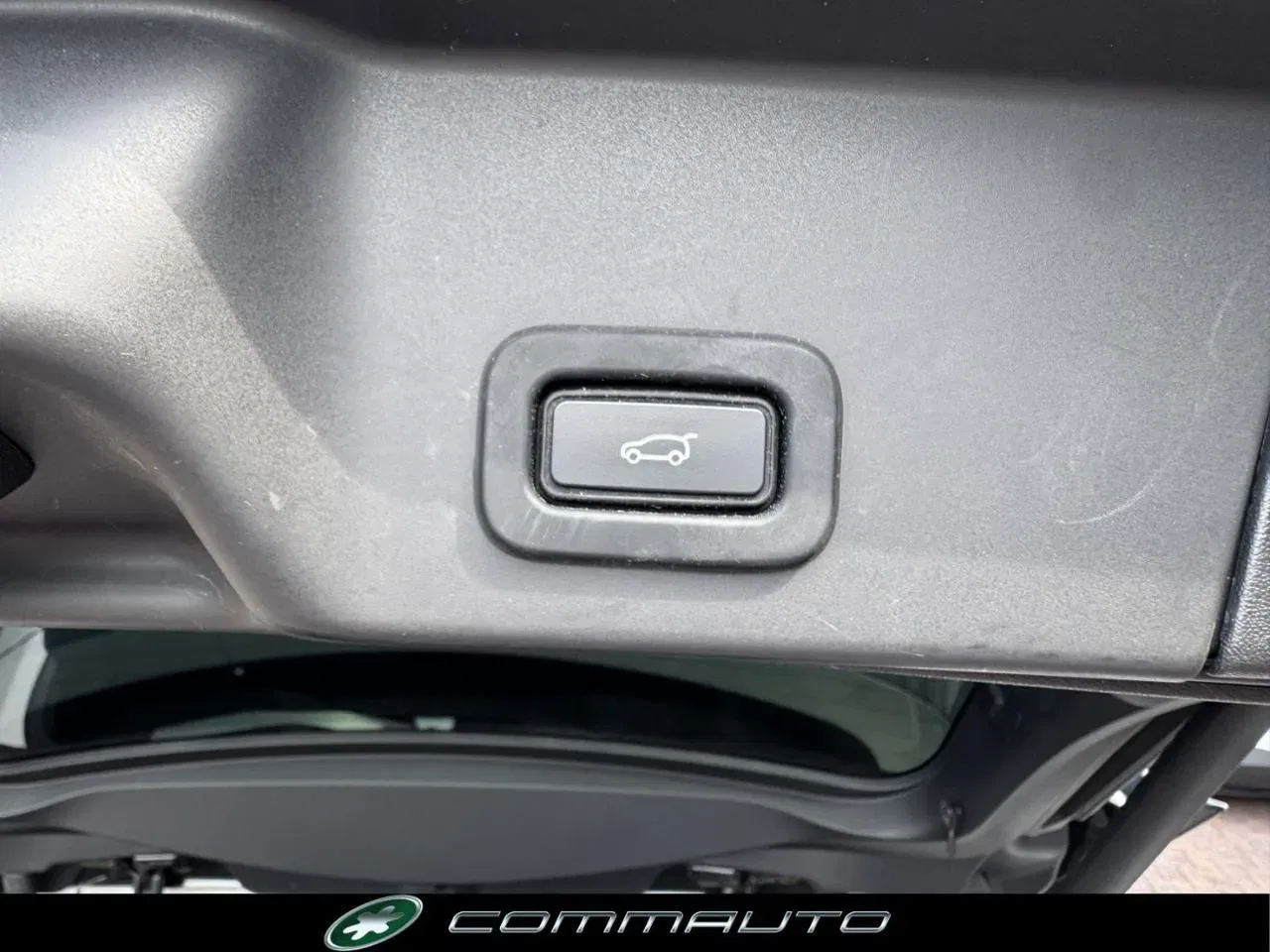 Land Rover Range Rover Evoque 2.0D I4 180 CV AWD Auto SE foto 31
