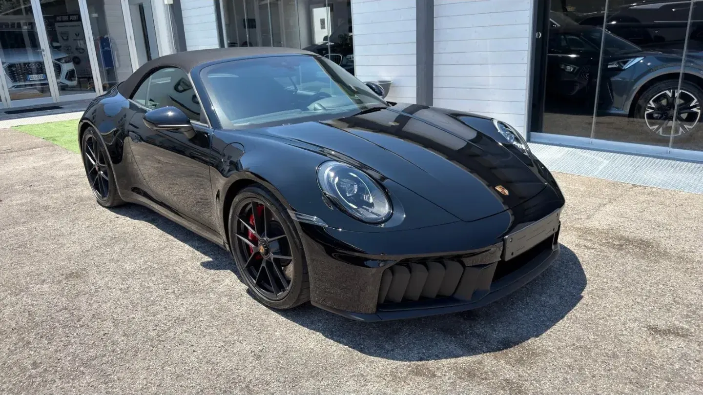 Porsche 992.2 Carrera GTS Cabriolet