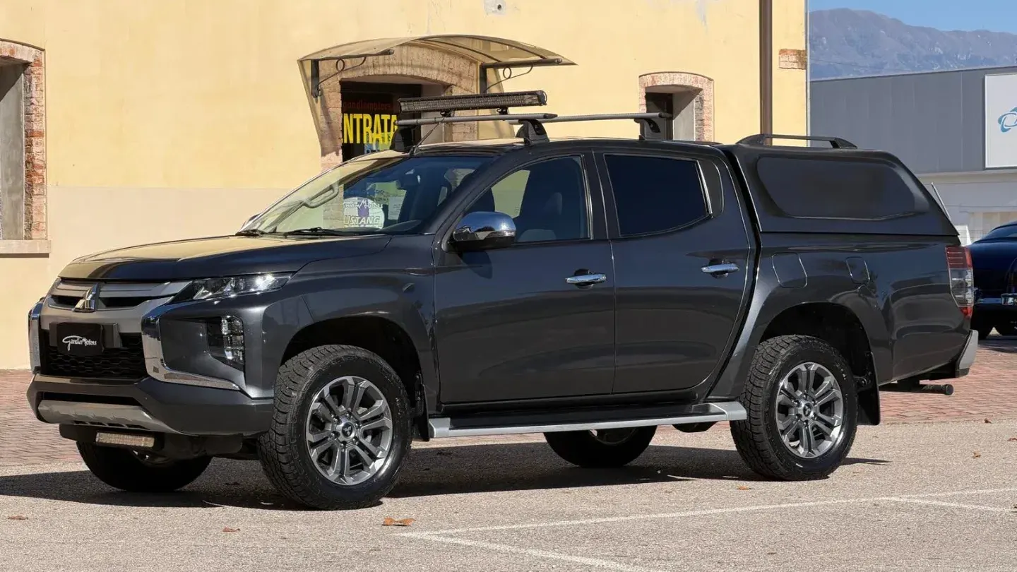 Mitsubishi L200 2.3 D DoubleCab 4x4 Sup.Sel.Intense UNICO PROP–TRAINO 31Q.LI–NEOP