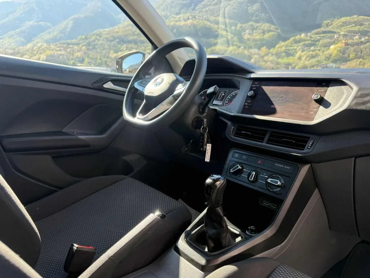 Volkswagen T-Cross 1.6 TDI SCR Urban BMT foto 14