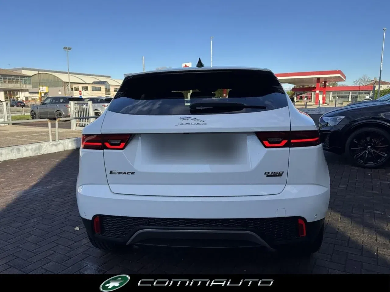 Jaguar E-Pace 2.0D 150 CV AWD aut. R-Dynamic S foto 5