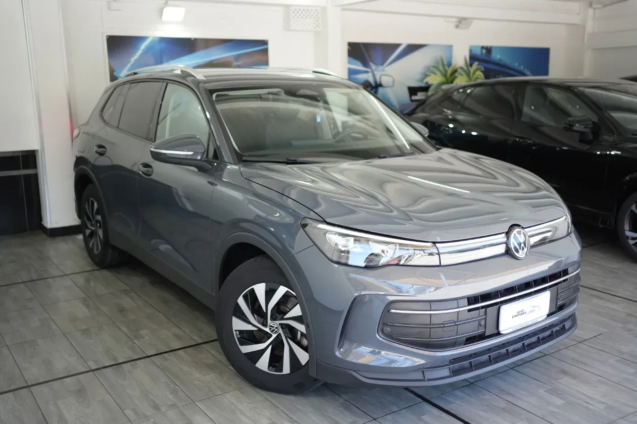 Volkswagen Tiguan 2.0 TDI 150 CV DSG Life foto 3