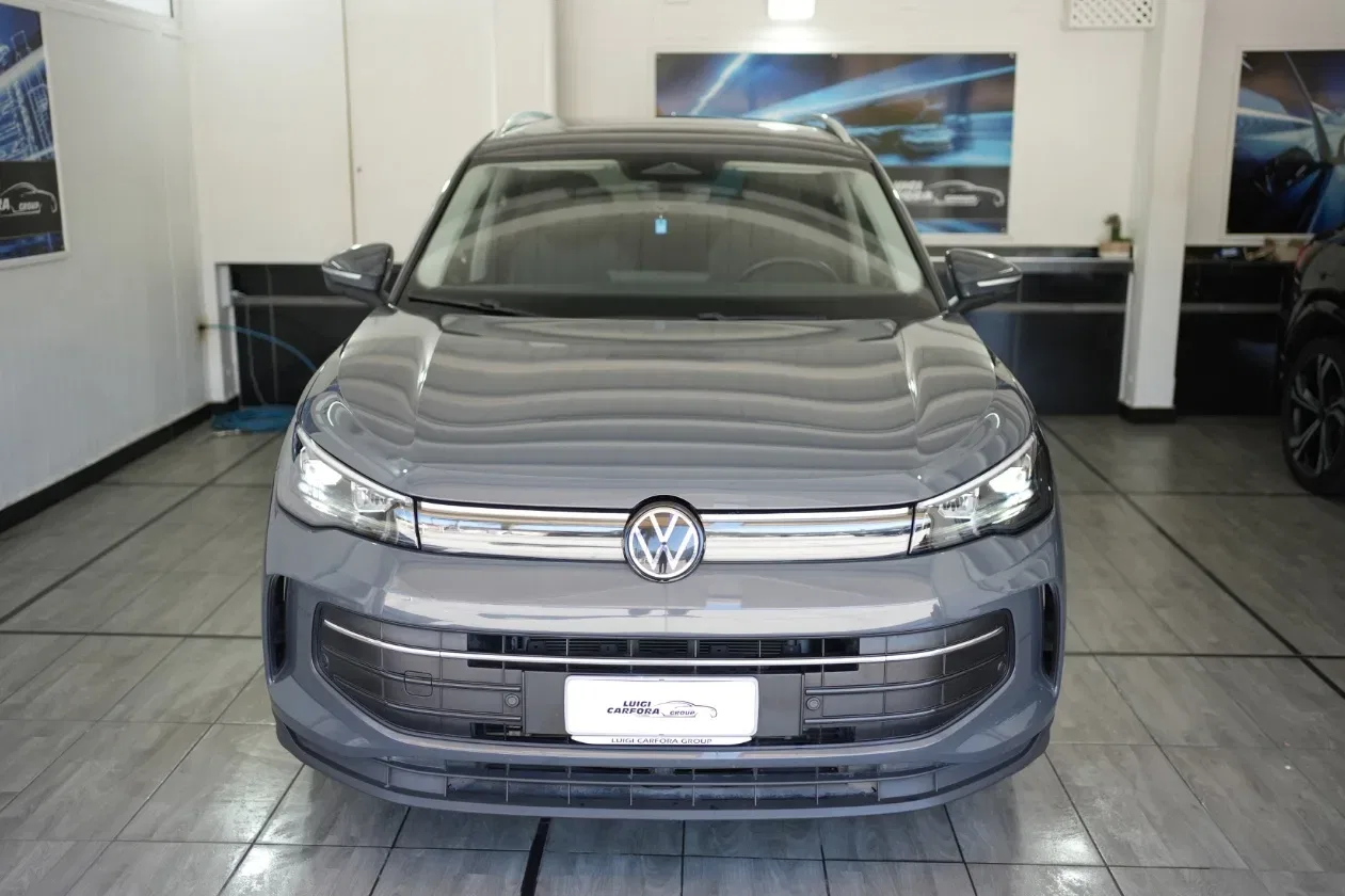 Volkswagen Tiguan 2.0 TDI 150 CV DSG Life foto 2