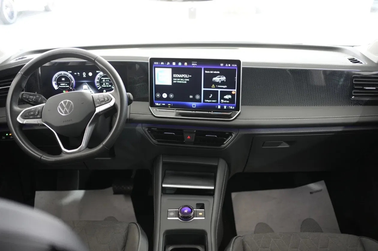 Volkswagen Tiguan 2.0 TDI 150 CV DSG Life foto 11