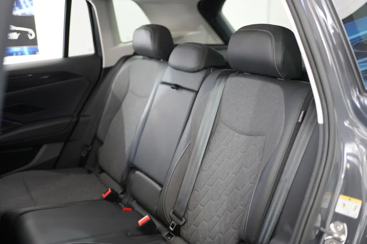 Volkswagen Tiguan 2.0 TDI 150 CV DSG Life foto 10