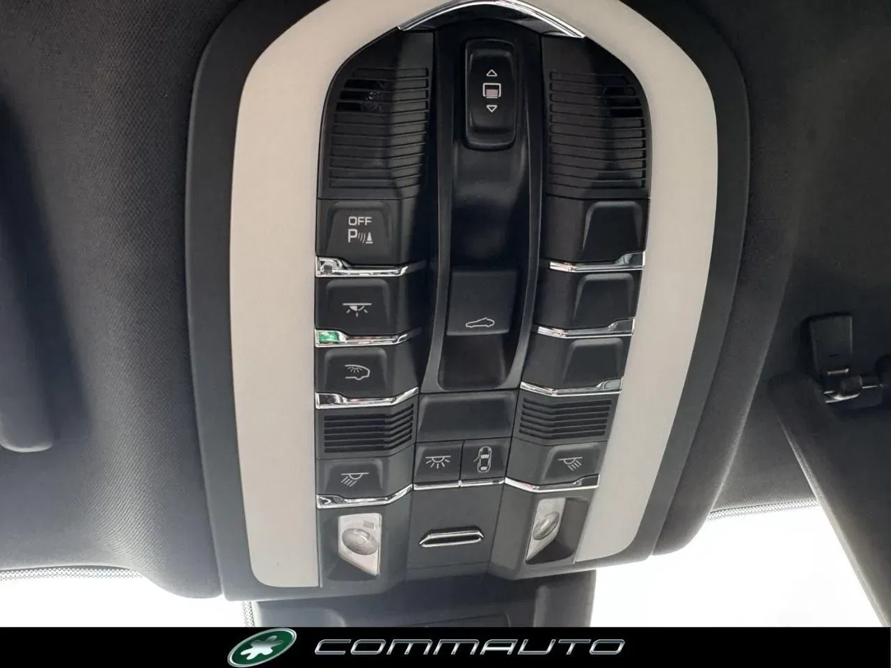 Porsche Macan 2.0 foto 24